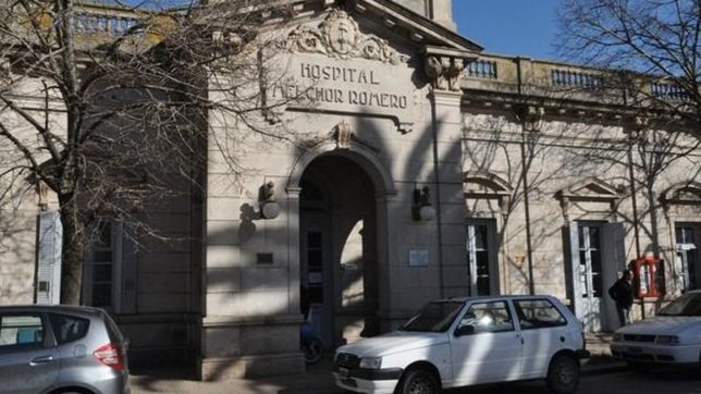 entro a robar a una ferreteria, los clientes lo redujeron a pinas y termino en el hospital