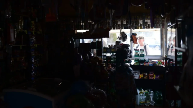 para evitar colapsos, el gobierno habilita a comercios e industrias a vender energia