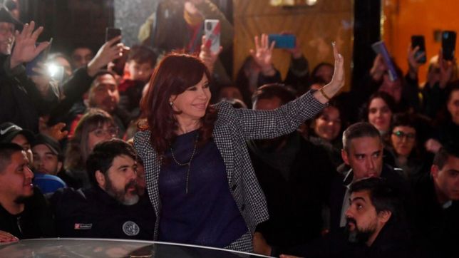 la justicia ordeno al gobierno porteno cesar los operativos en la casa de cristina