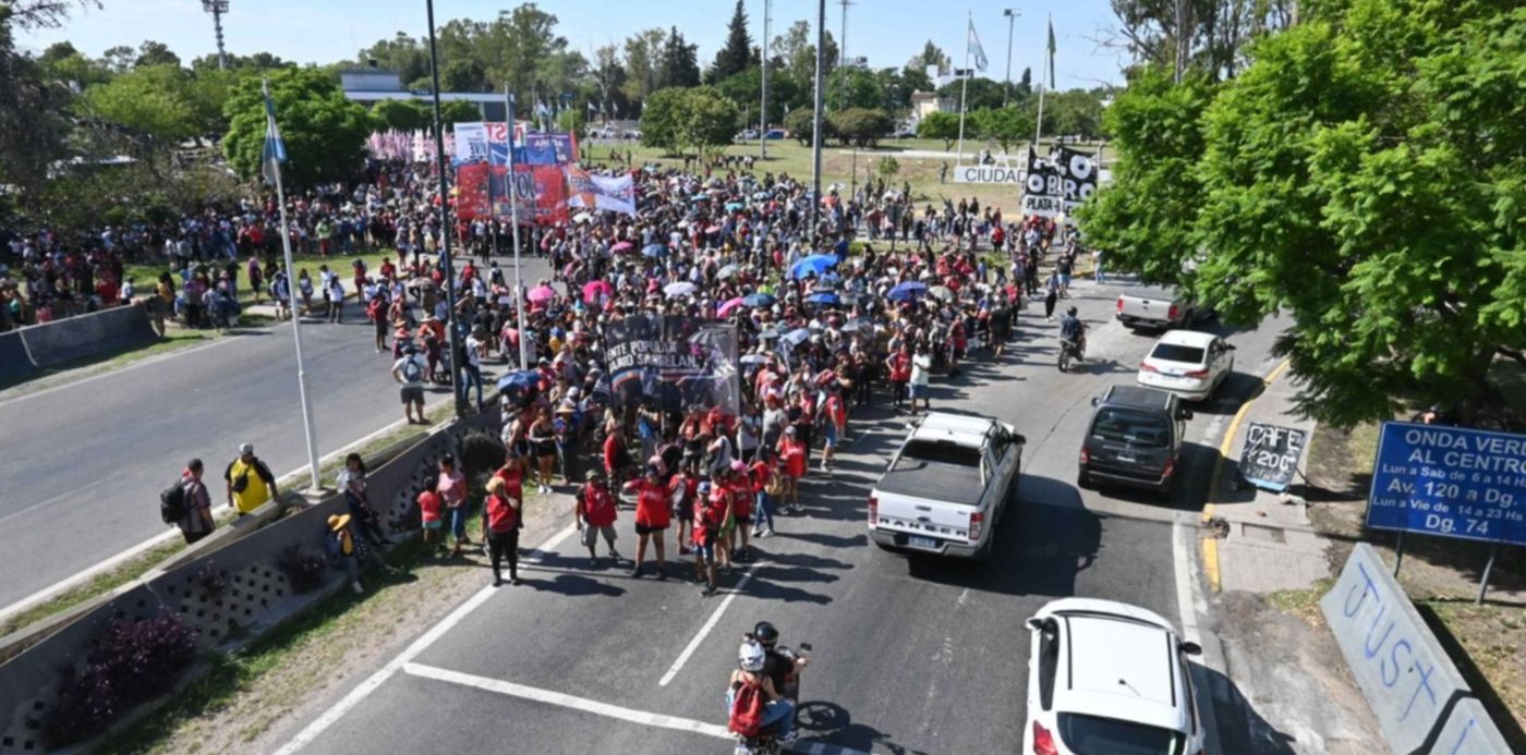 Corte Autopista La Plata-Buenos Aires Piquetazo nacional