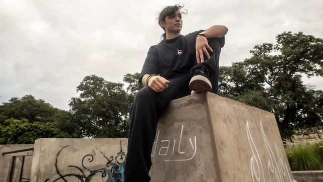una joven argentina se consagro campeona mundial de parkour y busca ayuda para viajar a un torneo en japon