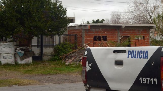 rescatan a un nene de 11 anos atacado a palazos y patadas por su familia en la plata