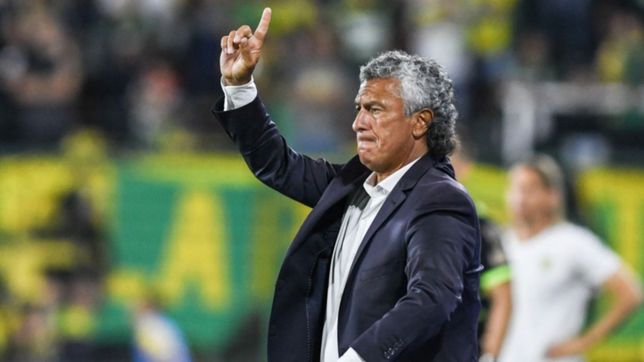 gorosito esta preocupado: hay que ver por que en dos partidos nos hicieron siete goles