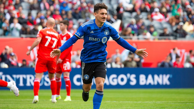 ni gimnasia ni huracan, matias coccaro sorprendio con su nuevo equipo