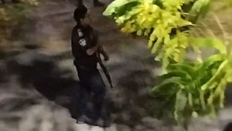 Disparos, pedradas y conmoción: un operativo policial terminó con fuertes disturbios en Tolosa Disparos, pedradas y conmoción: un operativo policial terminó con fuertes disturbios en Tolosa