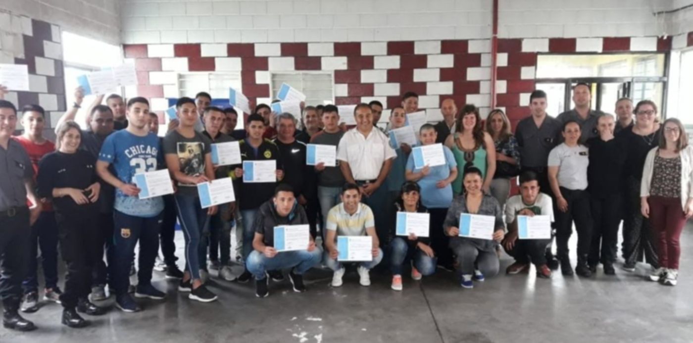 1571181354759.jpg?rotate=0&scaleY=1&ow=1032&y=85&width=1027&height=513&x=3&scaleX=1&oh=774&&cw=1920&ch=950