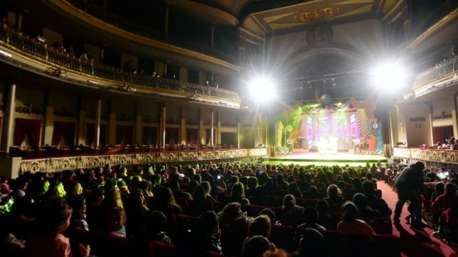 el teatro coliseo levanta el telon para la temporada 2022: la programacion completa