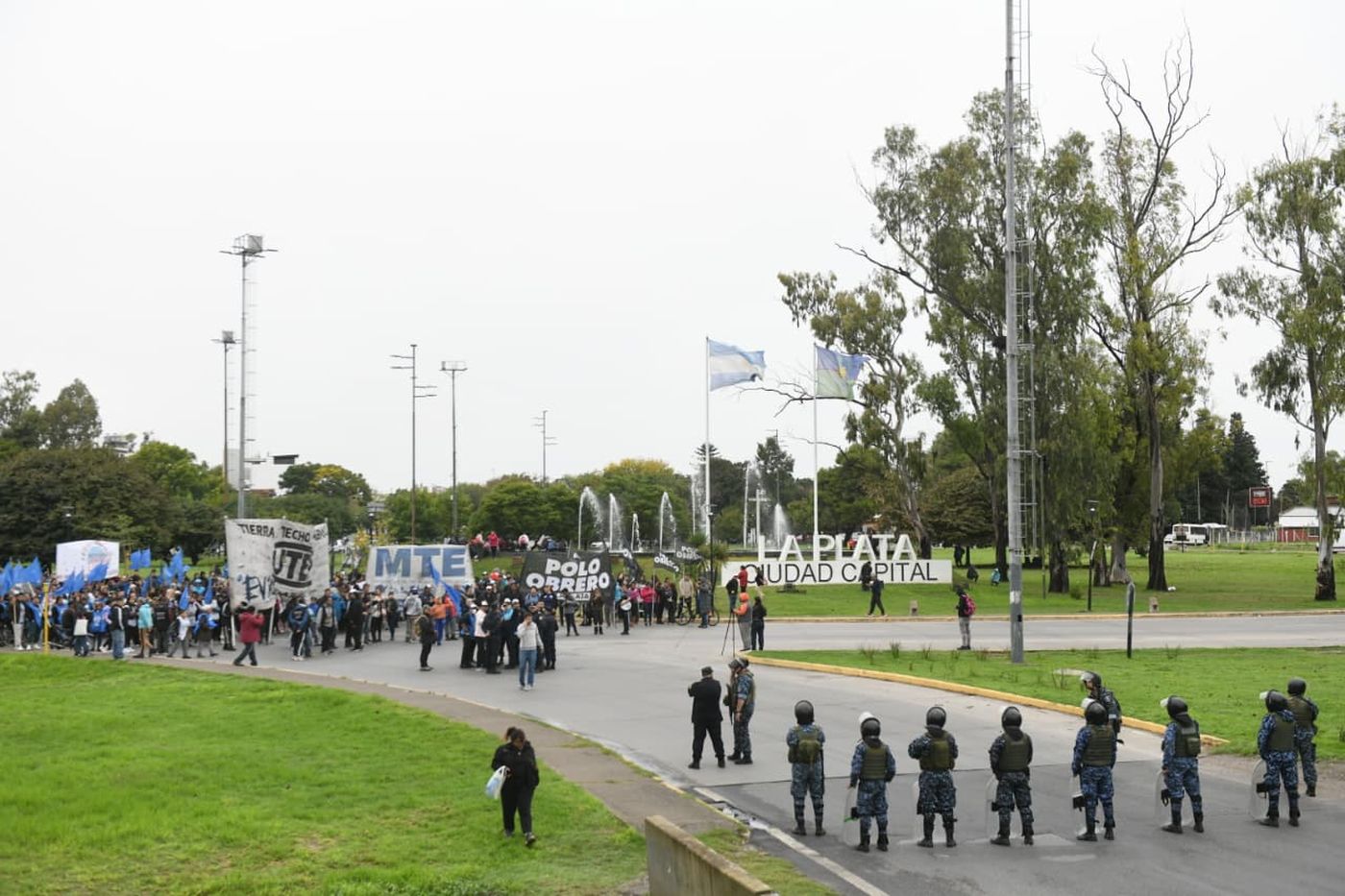 Corte de tránsito en la Autopista La Plata-Buenos Aires (5)