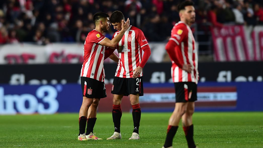 Uno tuvo un auspicioso debut y el otro alternó buenas y malas: así fueron los arranques de Neves y Rodríguez