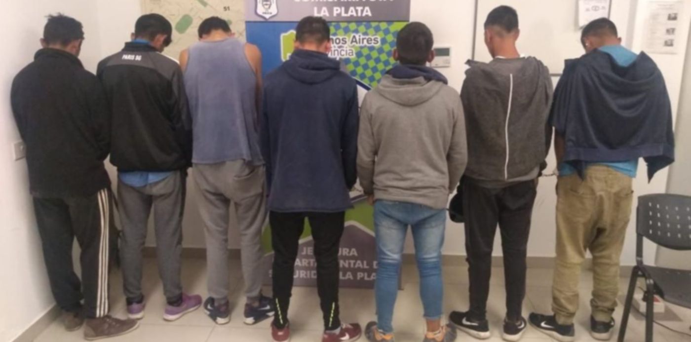 1581510406314.jpg?height=519&rotate=0&scaleY=1&x=3&y=140&width=1037&scaleX=1&ow=1040&oh=780&&cw=1920&ch=950