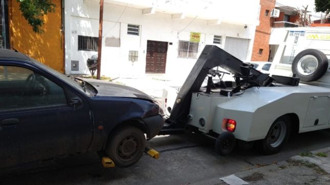 las gruas de acarreo ya empezaron a funcionar en la plata