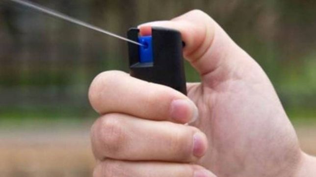 sin piedad: motochorros le tiraron gas pimienta a un jubilado para robarle la bicicleta