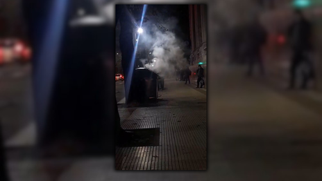 Tras la quema de un contenedor en pleno centro, ESUR denunciará ante la Justicia para encontrar a los culpables Tras la quema de un contenedor en pleno centro, ESUR denunciará ante la Justicia para encontrar a los culpables