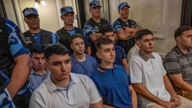 la primera imagen de los rugbiers sin barbijos y asustados frente a los jueces