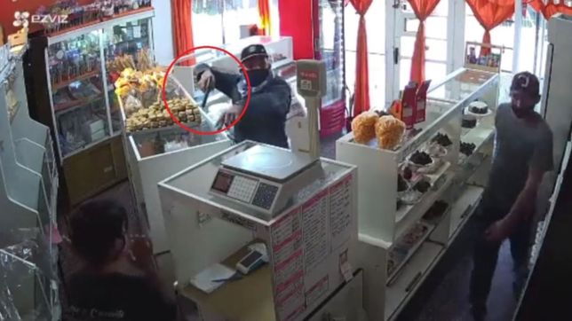 video: salio de la carcel con transitoria, robo una panaderia y termino otra vez preso