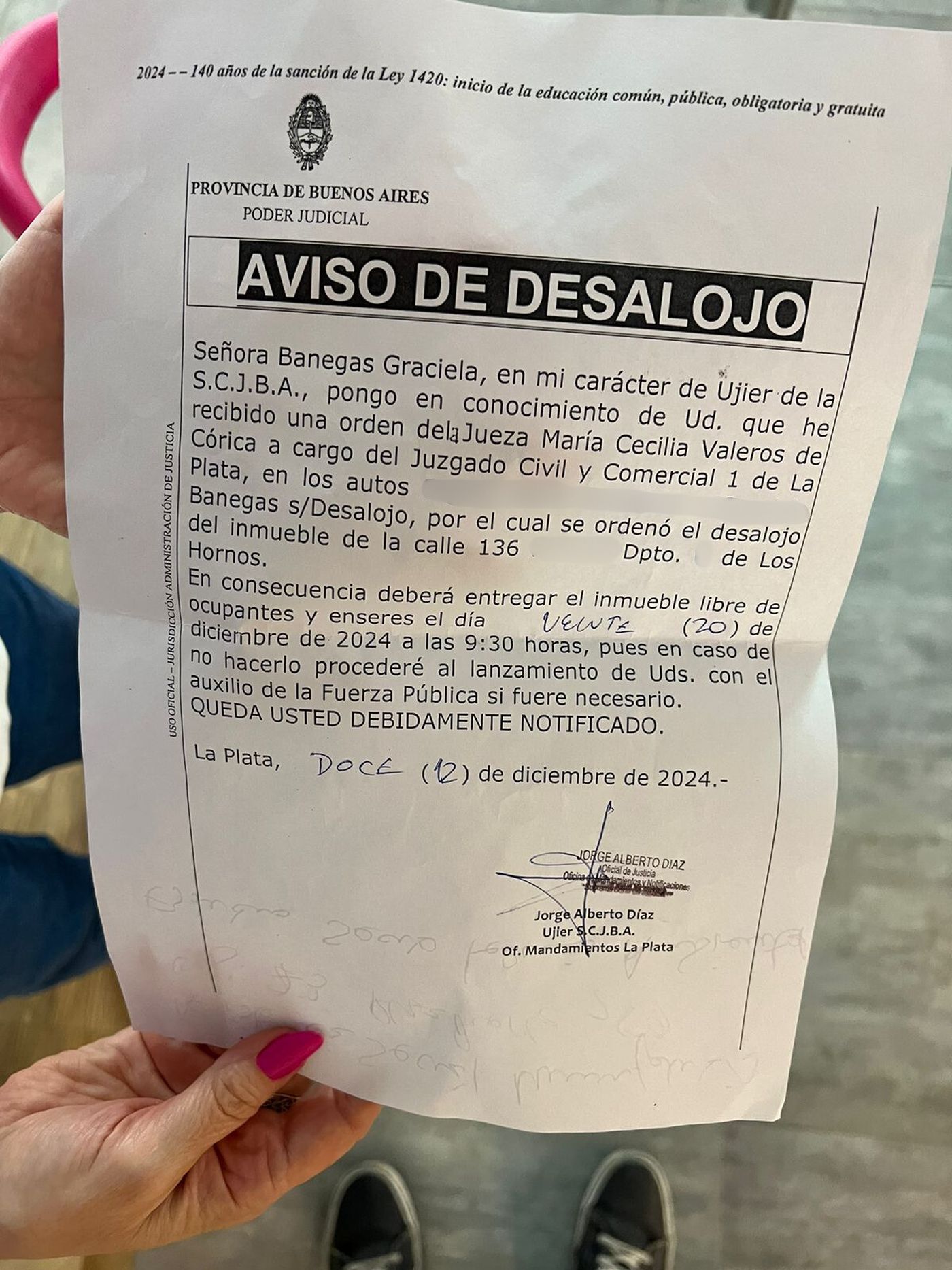 El aviso de desalojo que recae sobre la vecina de La Plata. Apela a la solidaridad tras no encontrar respuestas en la municipalidad.