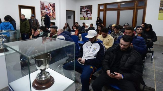 boom por maradona: ¿cuanto sale y que se necesita para hacerse socio de gimnasia?