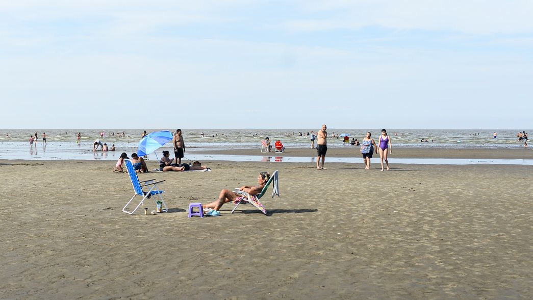 Fin de semana de calor en La Plata: así estuvieron las playas de Punta Lara