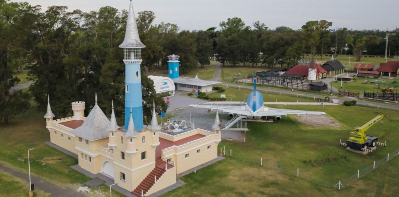 1552929885036.jpg?oh=838&height=745&rotate=0&scaleX=1&scaleY=1&ow=1500&x=8&y=65&width=1491&&cw=1920&ch=950