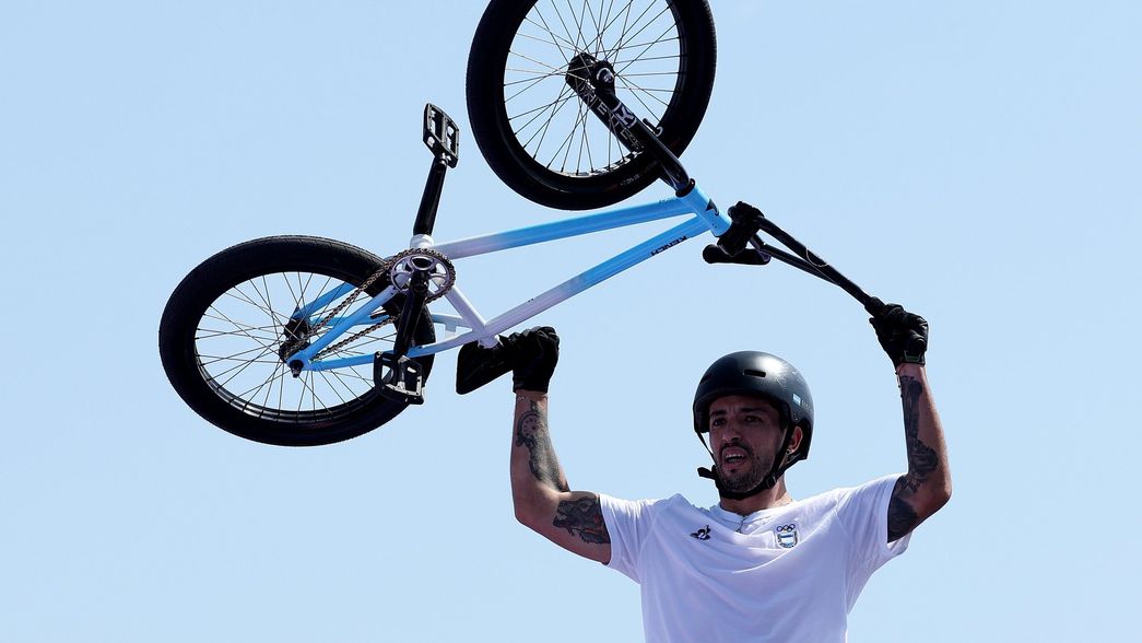 Maligno Torres brilló en el Mundial de BMX, pero un terrible accidente lo dejó sin el oro