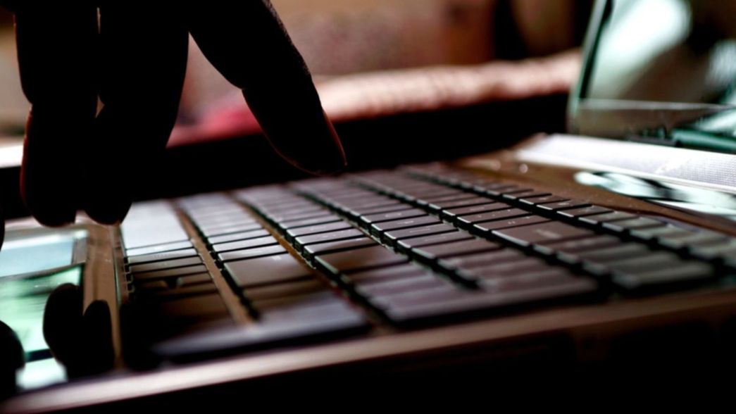 La UNLP termina el primer cuatrimestre con más de 94 mil estudiantes cursando a distancia