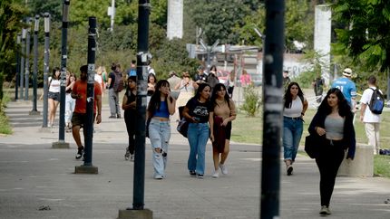 Cayó casi un 60% la cantidad de extranjeros inscriptos para estudiar en la UNLP