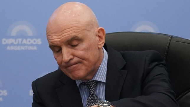 tras semanas de polemica, espert renuncio a su candidatura como diputado nacional