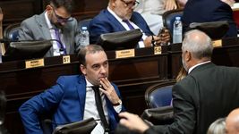 francisco adorni corrigio su declaracion jurada y sumo una herencia millonaria francisco adorni corrigio su declaracion jurada y sumo una herencia millonaria