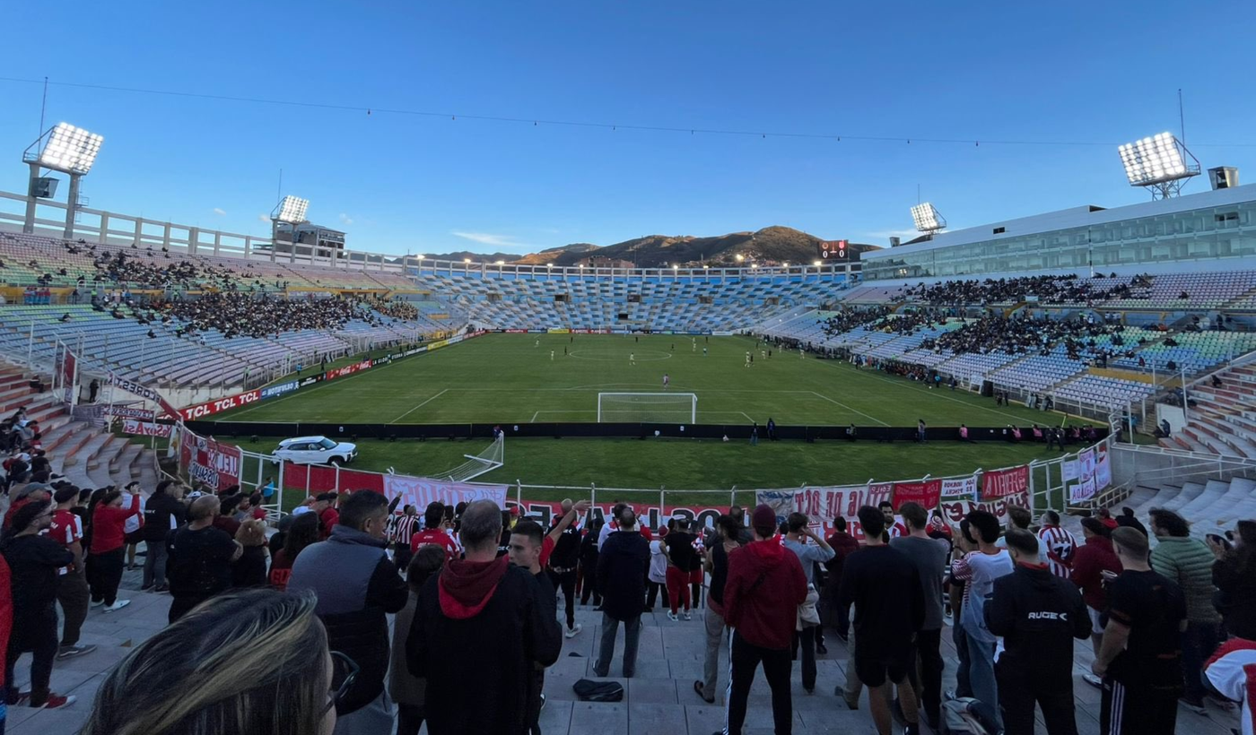 Cusco FC Estudiantes hinchas