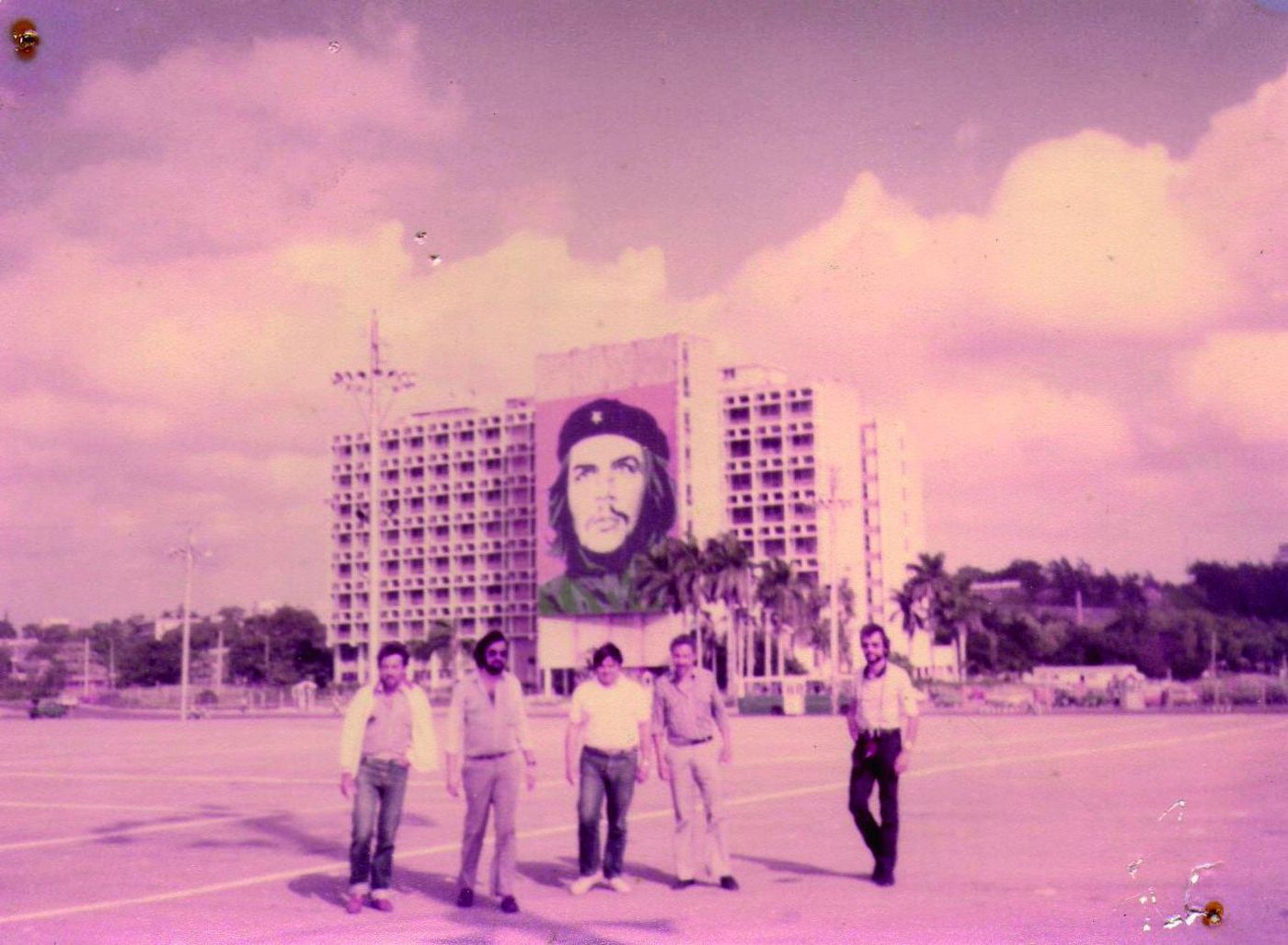 Una visita a Cuba, faro revolucionario de la época. 