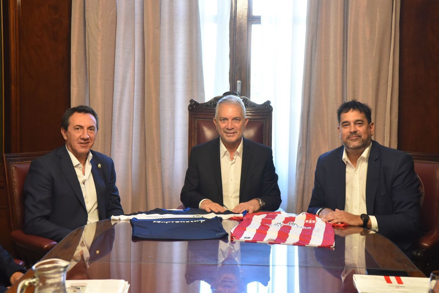 Julio Alak Gimnasia Estudiantes 2.jpg