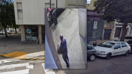 se llevaron un mochila olvidada en la puerta de un comercio de la plata y piden que la devuelvan se llevaron un mochila olvidada en la puerta de un comercio de la plata y piden que la devuelvan