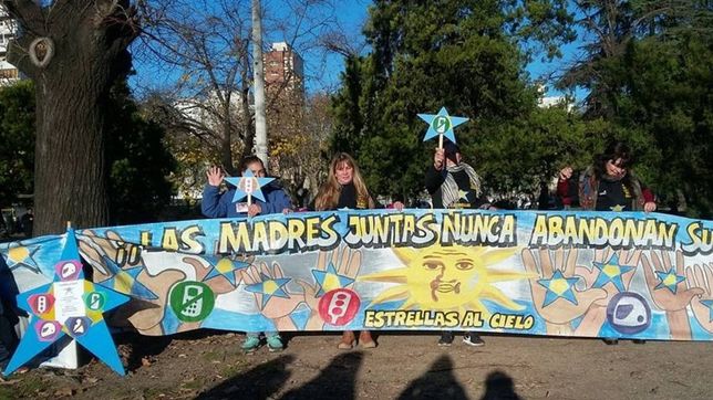 marcha en la plata para concientizar por la cantidad de victimas en accidentes de transito