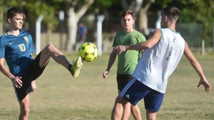 Básquet, vóley y fútbol tenis: abrieron las inscripciones para los torneos de la UNLP