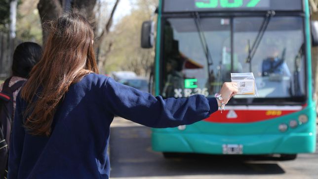 la provincia confirmo que el transporte publico sera gratis durante el domingo de elecciones