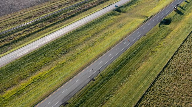 retoman las obras de repavimentacion en la ruta 2 tras las vacaciones de verano
