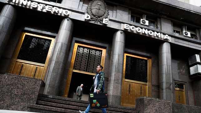 con cambios, ya rige la prorroga del presupuesto 2023