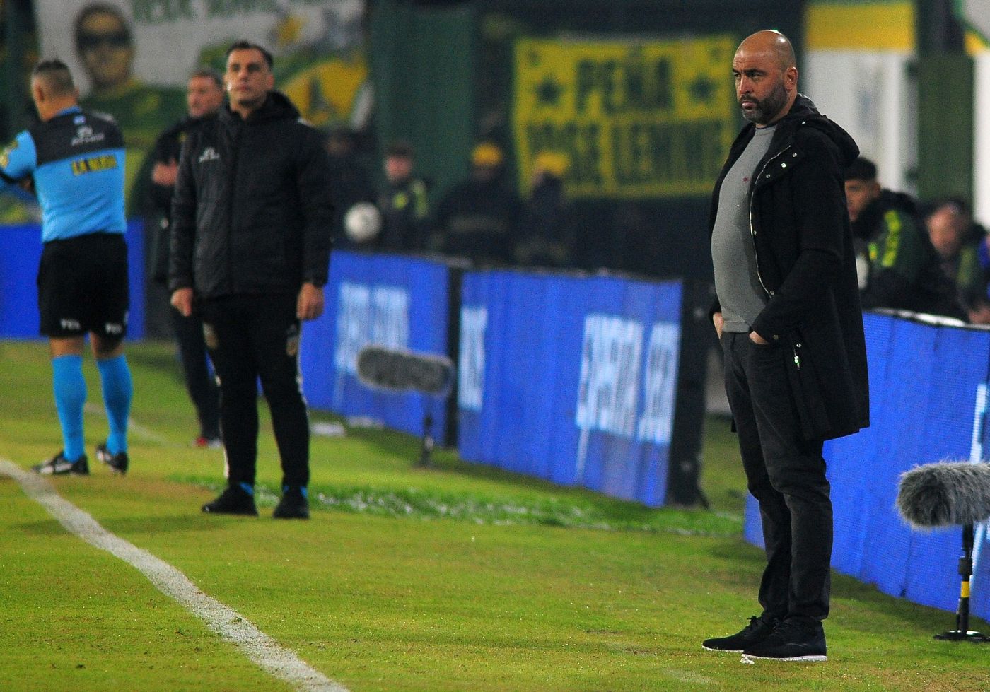 Gimnasia Defensa y Justicia Marcelo Méndez.JPG