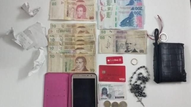 detuvieron a un joven de 17 anos que le robo a un peluquero en la plata