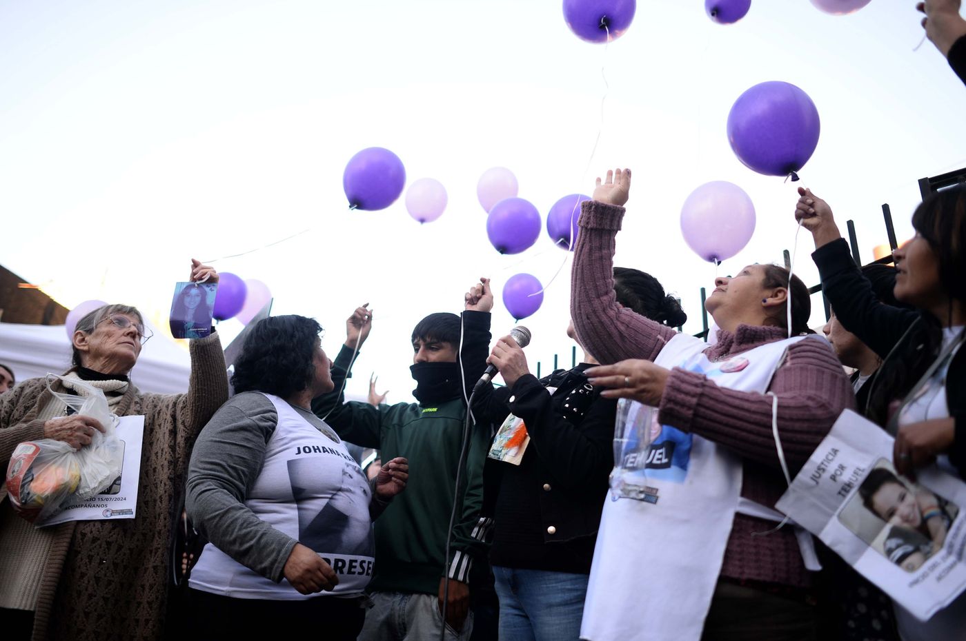 Marcha y suelta de globos por Johana Ramallo (11).jpg