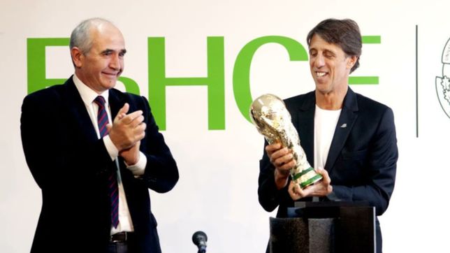 la unlp premio al preparador fisico de la seleccion argentina luis martin