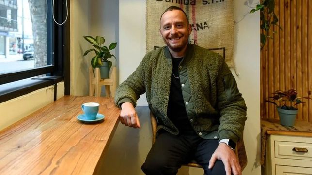 nico artusi cierra el mes del cafe en baxar mercado