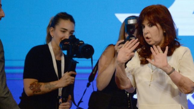 para cristina fernandez ganar las elecciones depende de volver a enamorar la sociedad