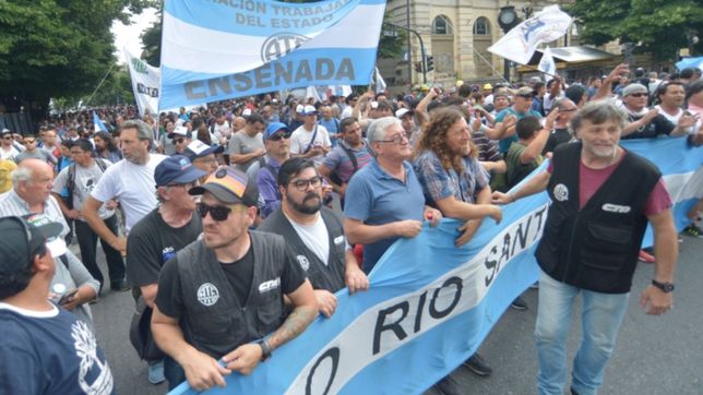 fin de ano en paz: trabajadores del astillero llegaron a un acuerdo con la provincia