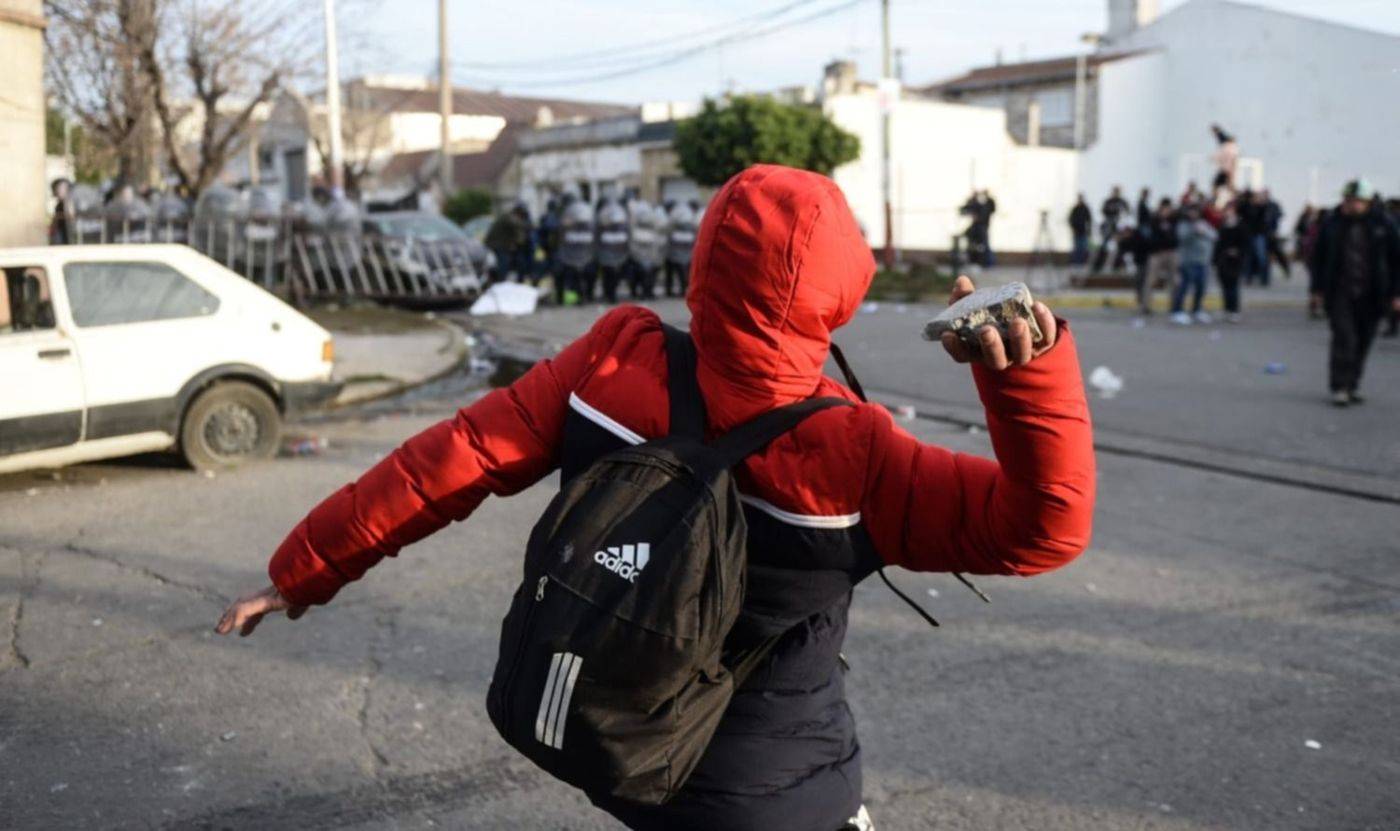 WhatsApp Image 2023-08-09 at 18.46.38 - Morena Domínguez, Morena Domínguez Lanús, Morena Domínguez Infarto, ´Protesta en Lanús por la muerte de Morena Domínguez, Tensión en comisaría de Lanús por la muerte de Morena Dominguez,