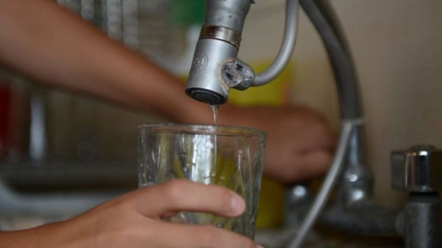 absa anuncio obras y aviso que podria faltar agua en todo berisso y ensenada