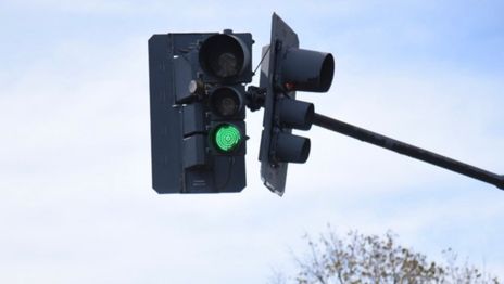 Semáforos onda verde avenida 44