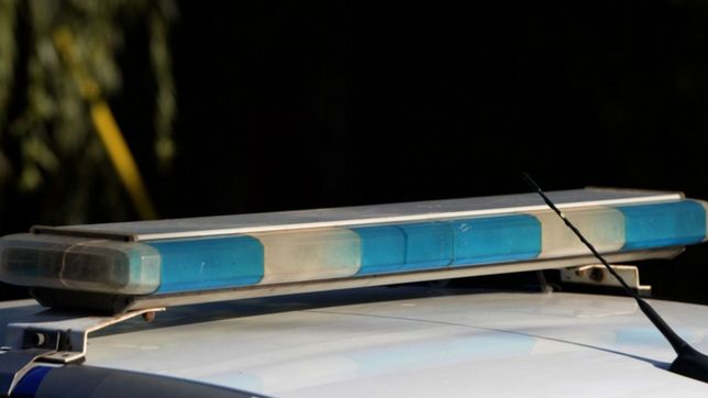 tres motochorros atacaron a una mujer en la plata