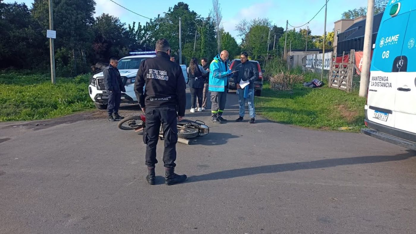 El accidente registrado en Gonnet termin&oacute; con una mujer herida