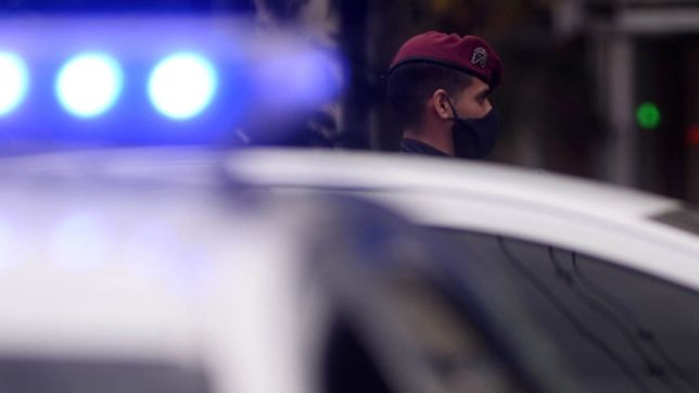 ¿que se sabe del caso de la mujer que murio electrocutada mientras se banaba con su hija?